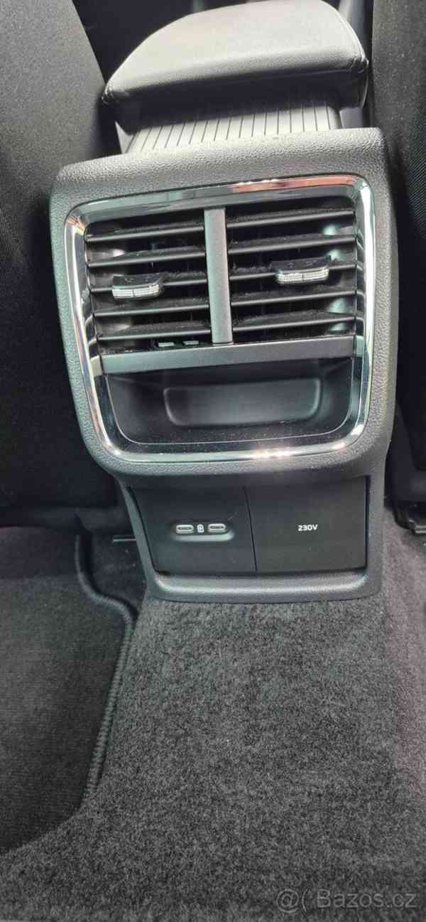 Škoda Octavia 1,5   TSI 110 kW, r.v. 2022 - foto 10