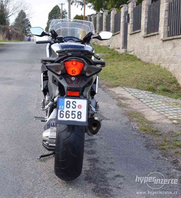 Honda VFR 1200 F - foto 6