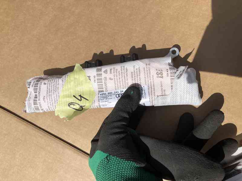sedackovy airbag predni levy sedacky Audi Q4 - foto 1
