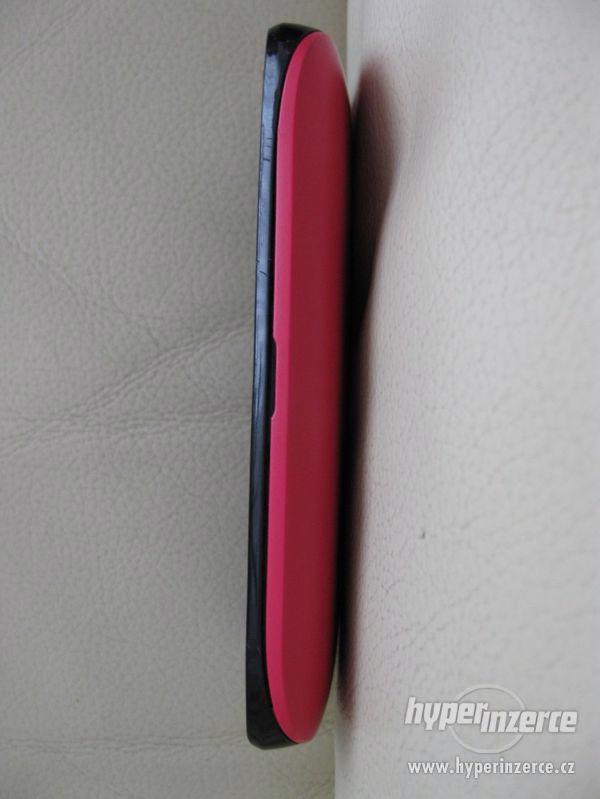 Nokia LUMIA 710 - plně funkční dotykový telefon + dárek - foto 8