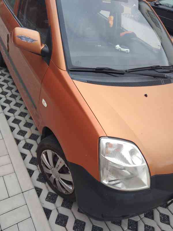 Prodám KIA Picanto 1,0 l, naj. 163.500 km - foto 1