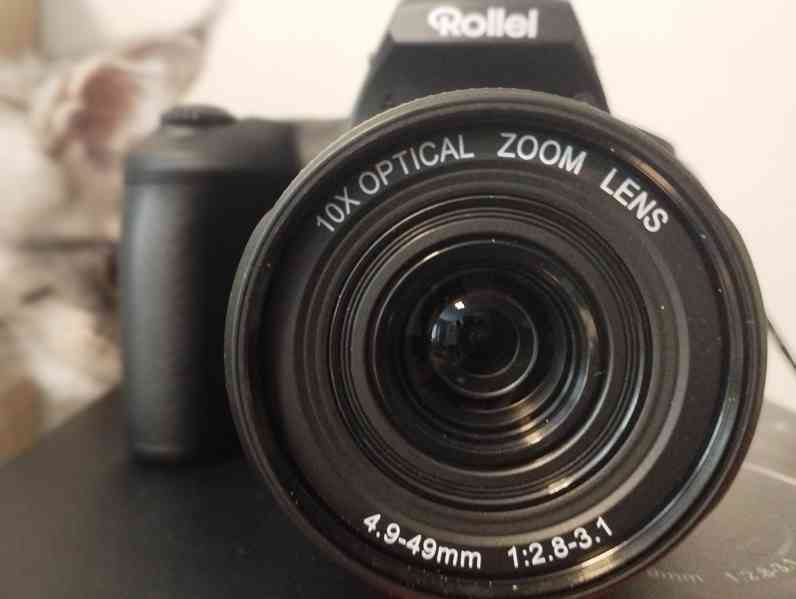 Digitální fotoaparát - foto 2