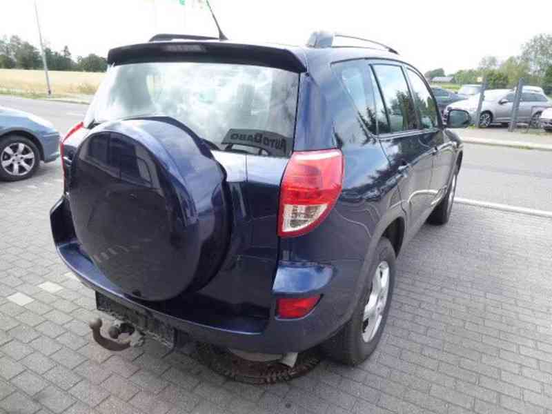 Toyota RAV 4 2,0i benzín 112kw - foto 9