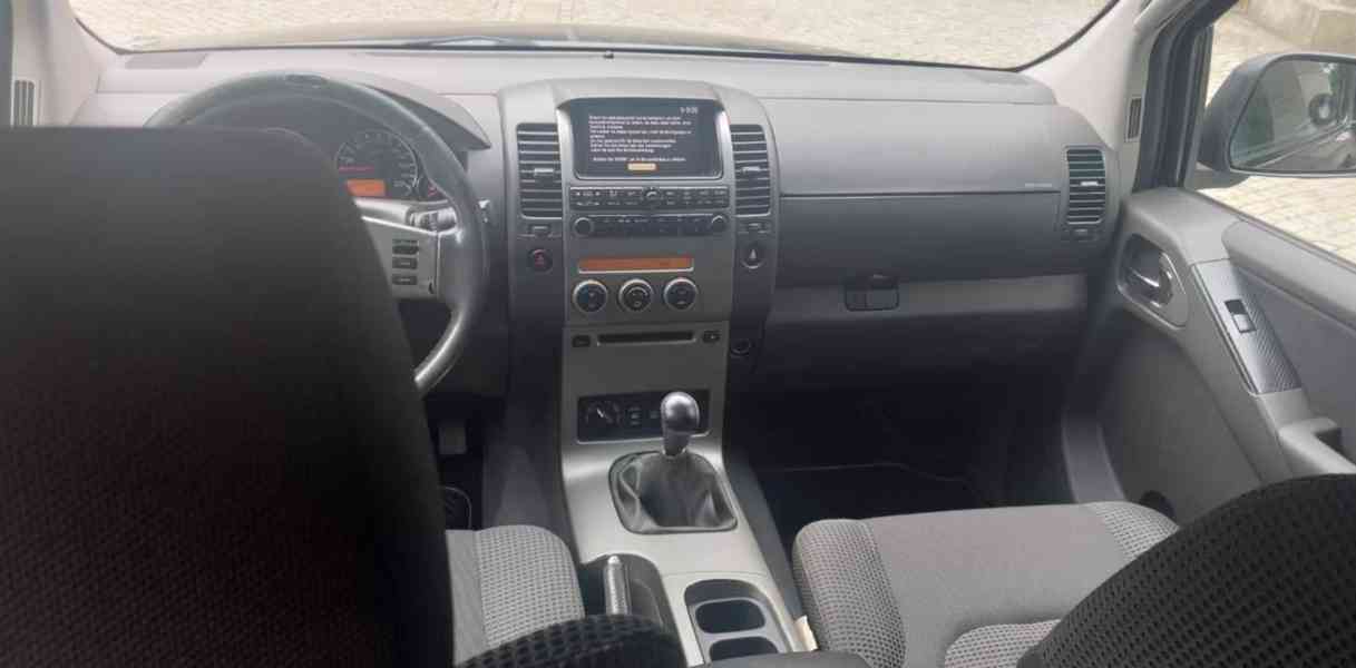 Nissan Pathfinder 2.5 dCi LE 126kw - foto 14