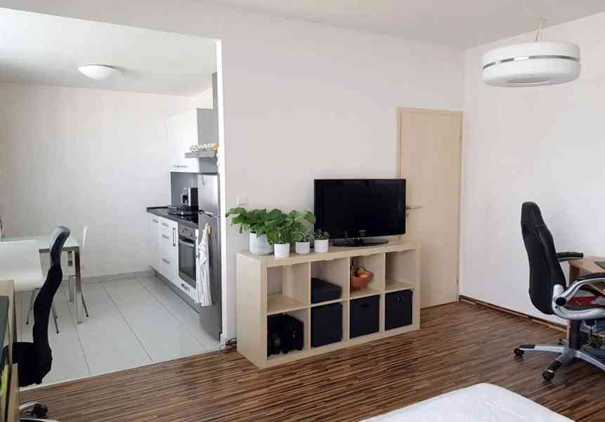 Pronájem bytu 1+1 36 m² - foto 7