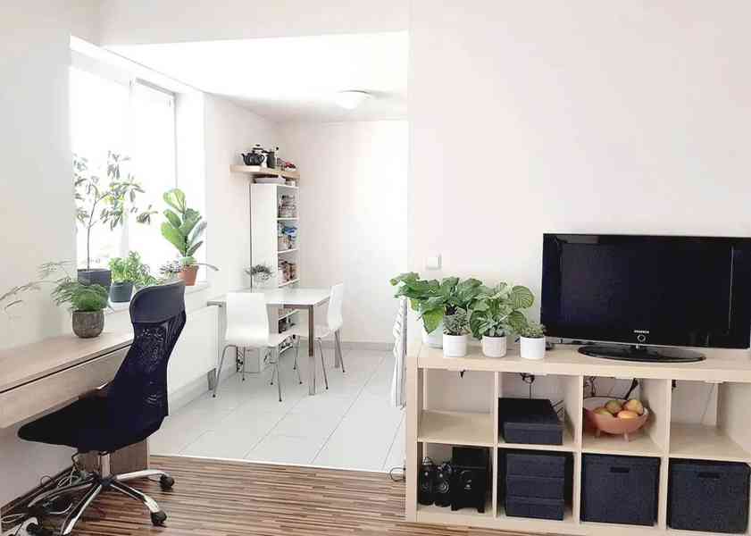 Pronájem bytu 1+1 36 m² - foto 4