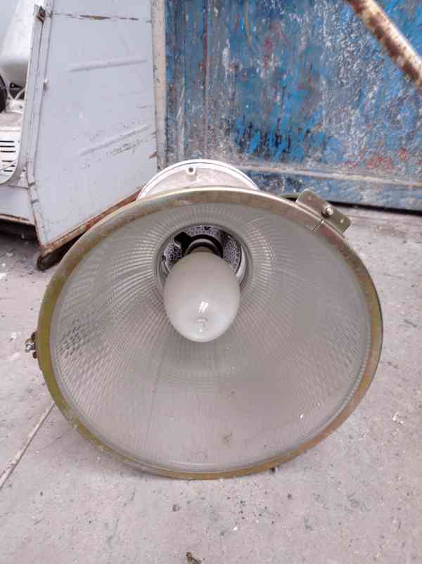 Industriální lampy - foto 3