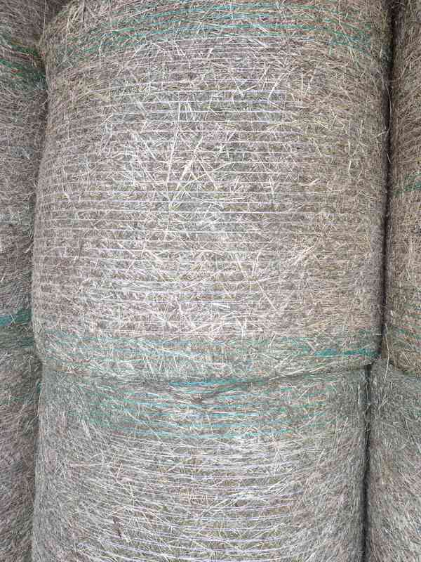 Zelené Bio seno z loňské první sklizně kvalitní certifikovan - foto 2