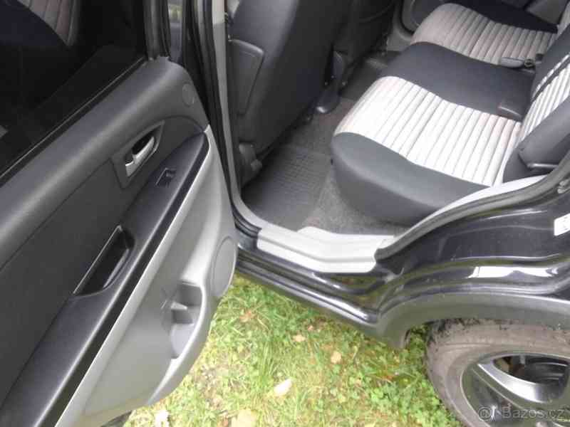 Suzuki SX4 1,6   4WD - foto 6