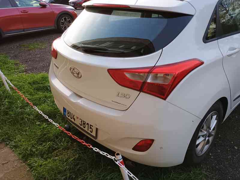 Hyundai i30 Crdi 1,6 rok 2016 STK do 11.1.2028 272000km - foto 10