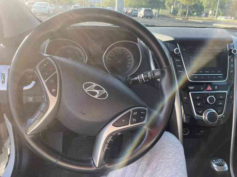Hyundai i30 Crdi 1,6 rok 2016 STK do 11.1.2028 272000km - foto 3
