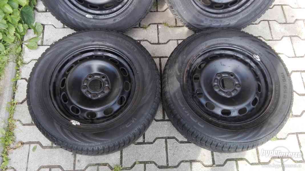 195/65R15 NOKIAN zimní pneu a disky 6x15 5x108 52,5 - foto 16