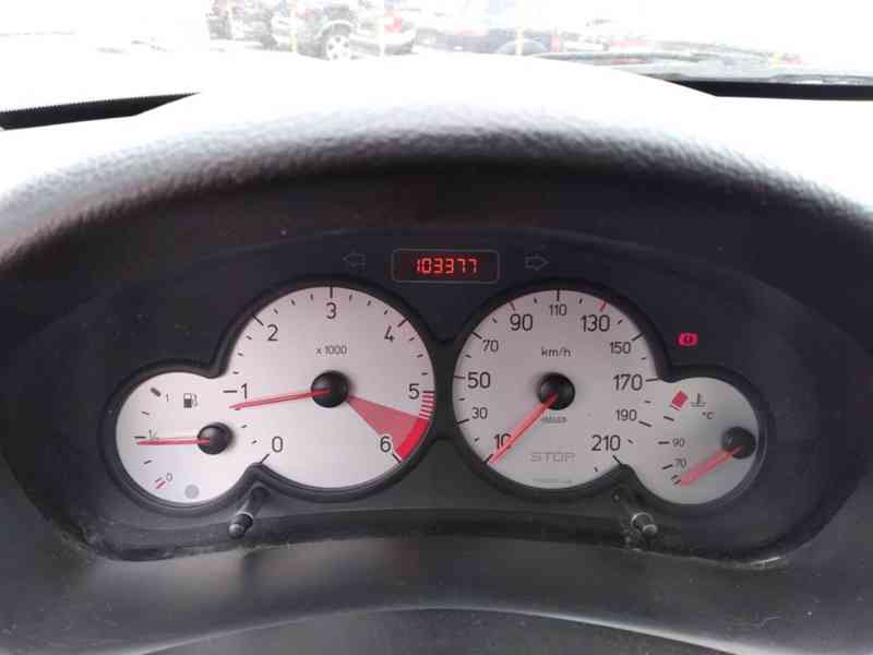 PEUGEOT 206 1.4 HDI - foto 18