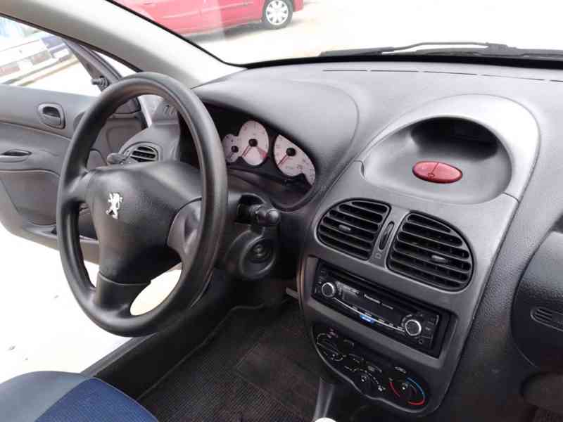 PEUGEOT 206 1.4 HDI - foto 13