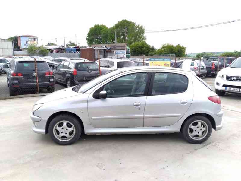 PEUGEOT 206 1.4 HDI - foto 4