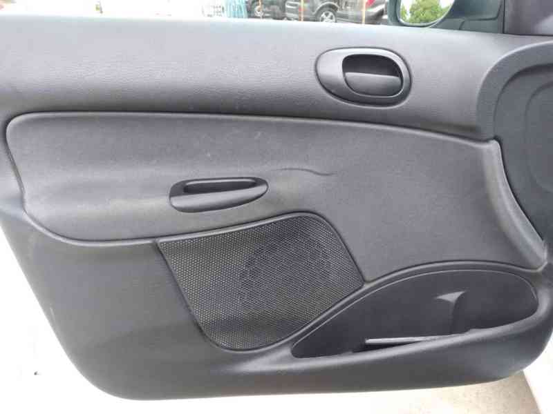 PEUGEOT 206 1.4 HDI - foto 23