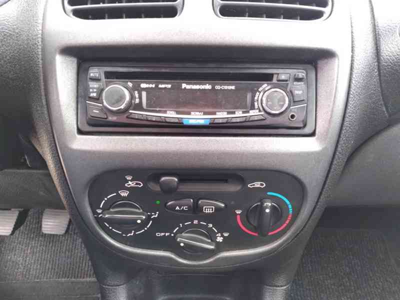 PEUGEOT 206 1.4 HDI - foto 17