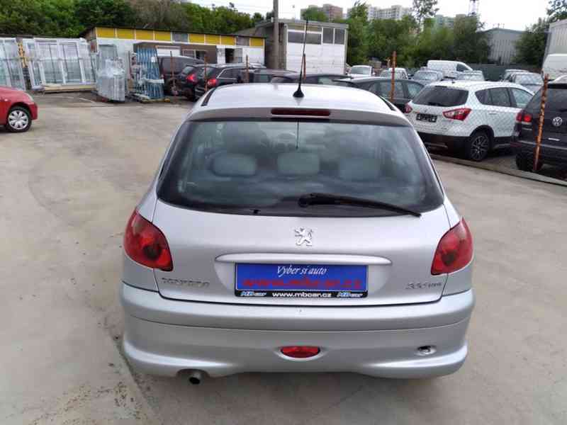 PEUGEOT 206 1.4 HDI - foto 7