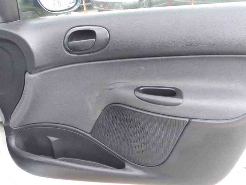 PEUGEOT 206 1.4 HDI - foto 26