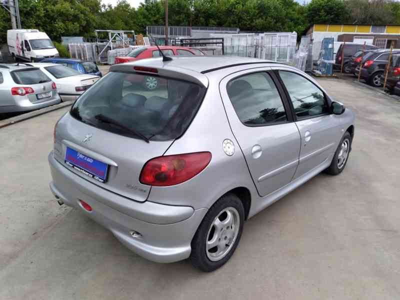 PEUGEOT 206 1.4 HDI - foto 8
