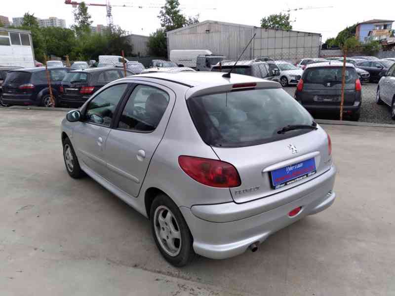 PEUGEOT 206 1.4 HDI - foto 6