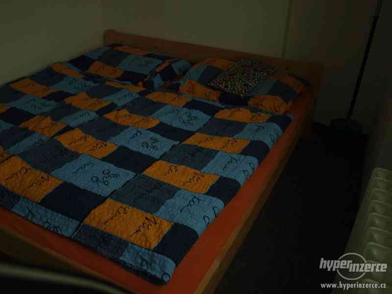 Masivní smrková postel Vectra - foto 4