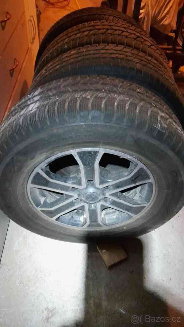 Isuzu D-Max 2,5 - foto 3