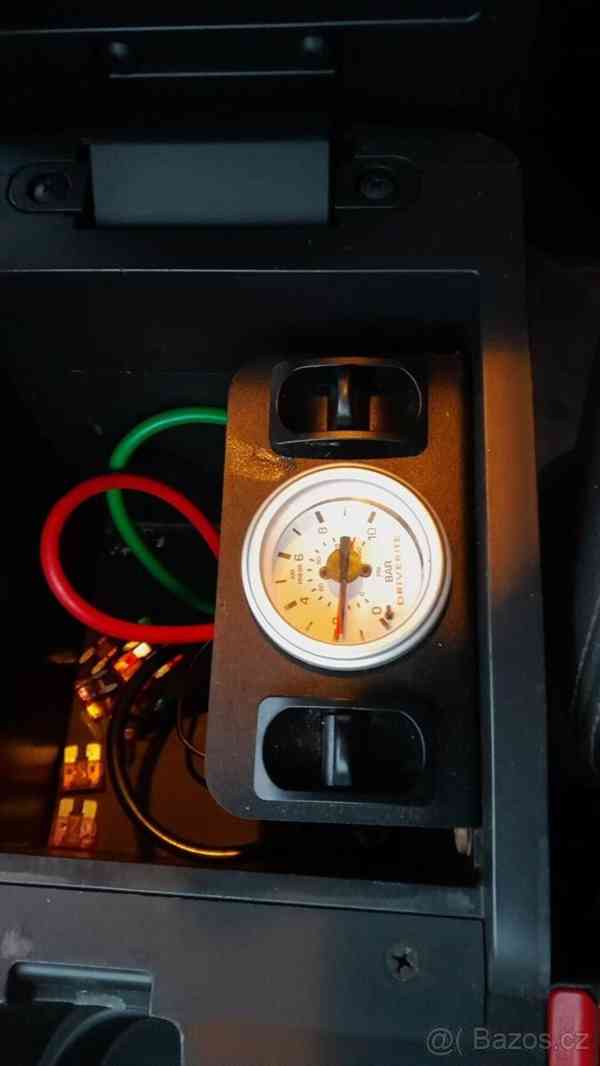 Isuzu D-Max 2,5 - foto 18