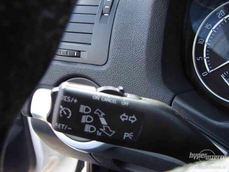 Škoda Octavia 2.0 TDI RS Combi r.v.2010 (serviska) - foto 11