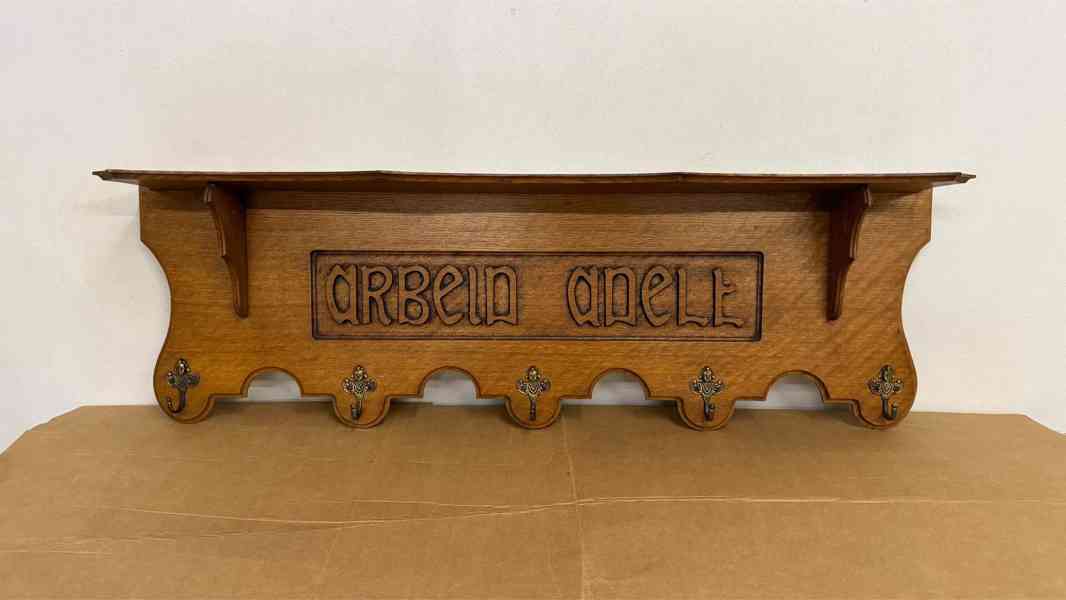 Starožitný rustikální věšák - foto 3