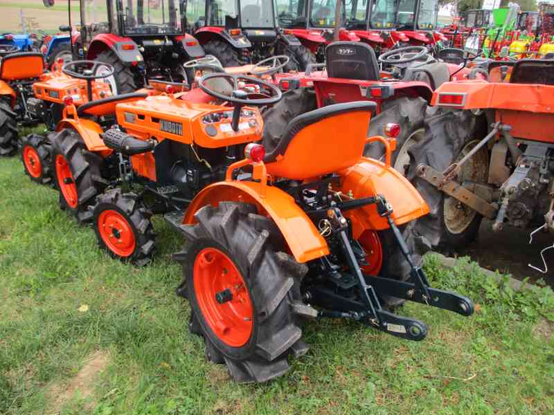 Malotraktor Kubota B5001 4WD plně repasovaný - foto 2