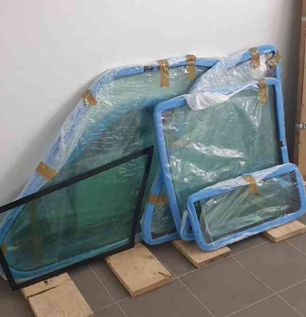 Dobrý deň Predám homologizované zadné výklopné sklá na stave - foto 7