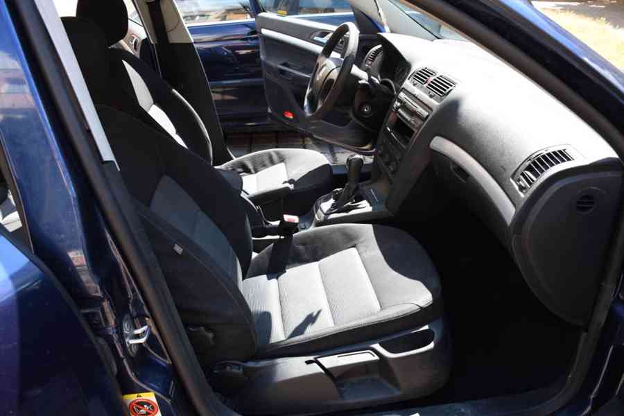 Škoda Octavia II 1.6MPi 2008 Combi bez známek koroze - foto 9