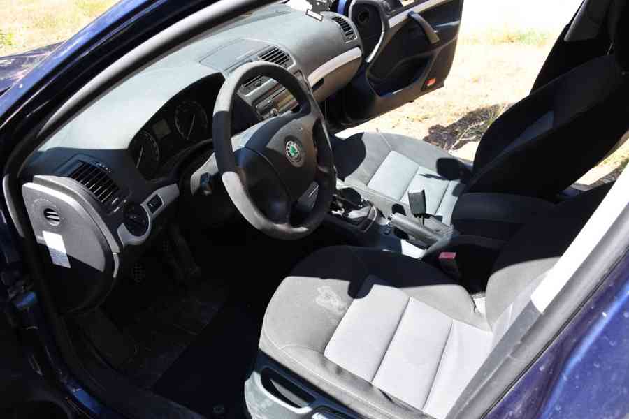 Škoda Octavia II 1.6MPi 2008 Combi bez známek koroze - foto 11