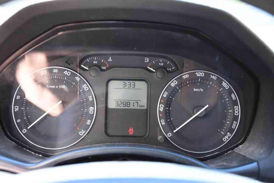Škoda Octavia II 1.6MPi 2008 Combi bez známek koroze - foto 7