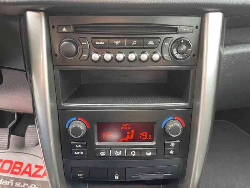 Peugeot 207, 1,4 70kW, SERVISKA - foto 13
