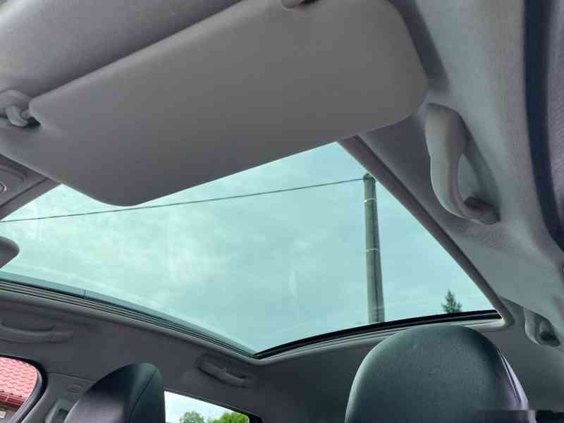 Peugeot 207, 1,4 70kW, SERVISKA - foto 15