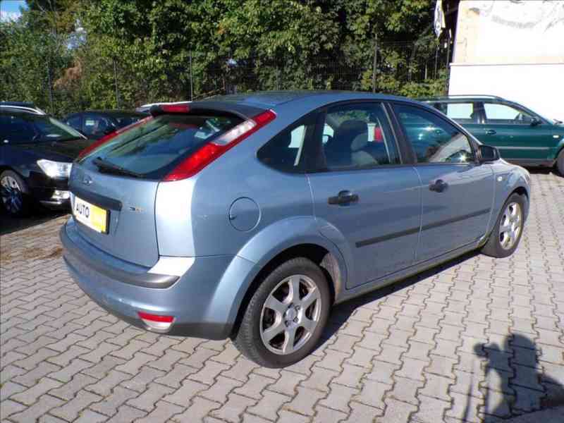 Ford Focus 2,0 TDCi XENON,KLIMA-HNED ODJÍŽDÍTE - foto 3