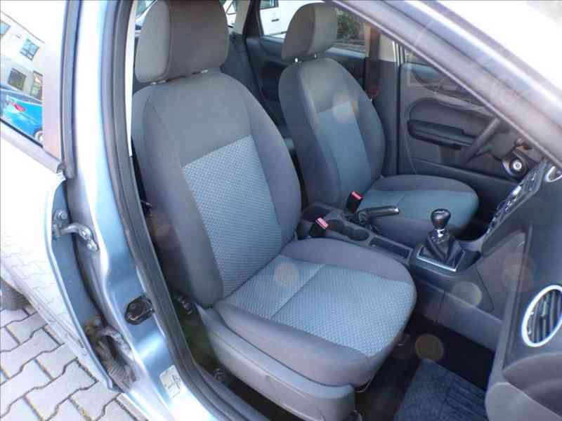 Ford Focus 2,0 TDCi XENON,KLIMA-HNED ODJÍŽDÍTE - foto 12