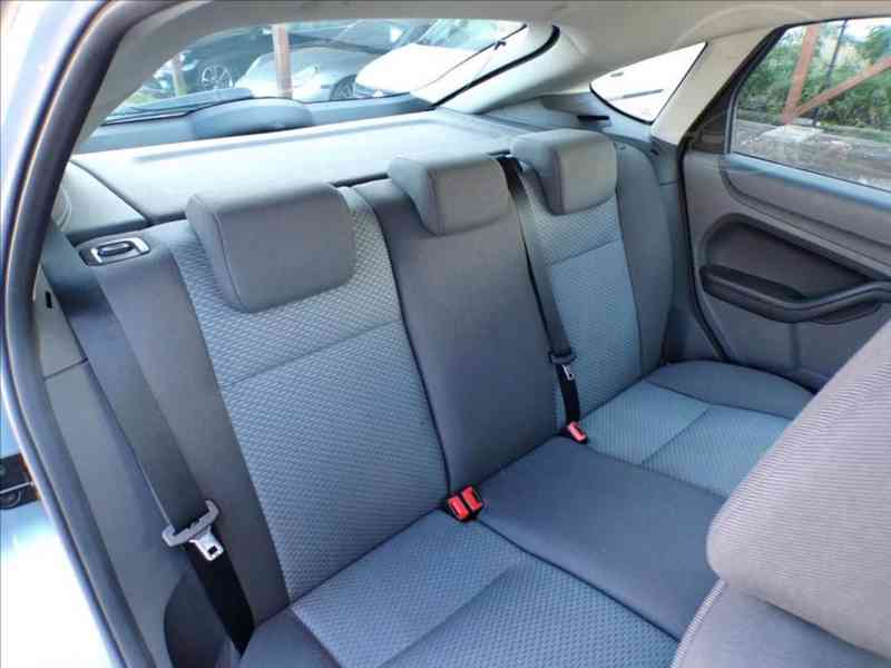 Ford Focus 2,0 TDCi XENON,KLIMA-HNED ODJÍŽDÍTE - foto 11