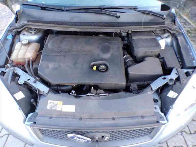 Ford Focus 2,0 TDCi XENON,KLIMA-HNED ODJÍŽDÍTE - foto 15