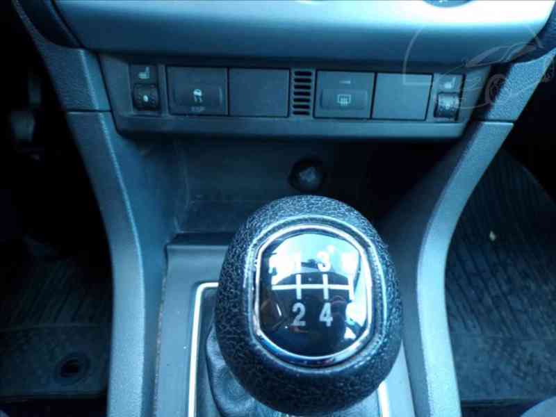 Ford Focus 2,0 TDCi XENON,KLIMA-HNED ODJÍŽDÍTE - foto 7