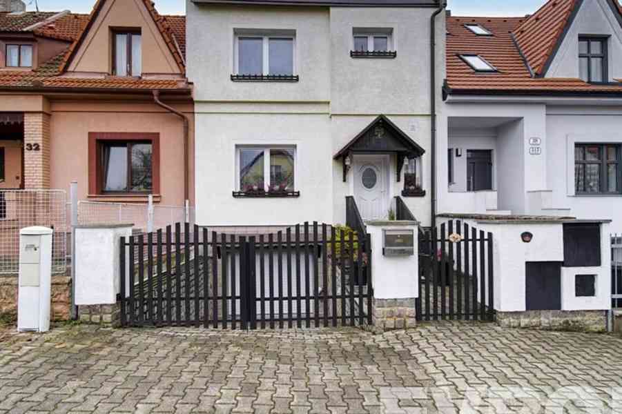 Prodej rodinného domu 198 m², pozemek 278 m² - foto 25