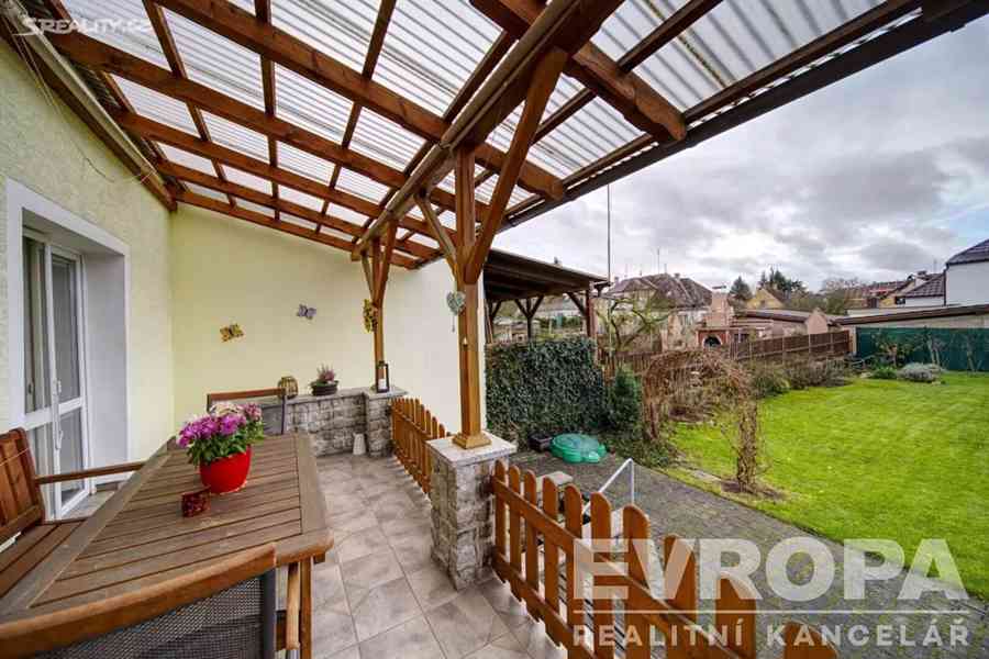 Prodej rodinného domu 198 m², pozemek 278 m² - foto 3