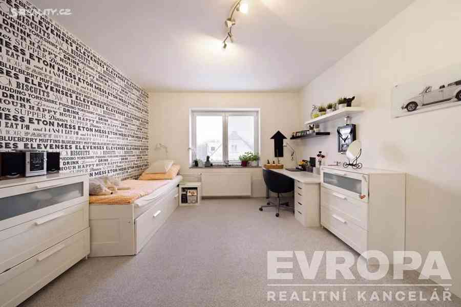 Prodej rodinného domu 198 m², pozemek 278 m² - foto 13