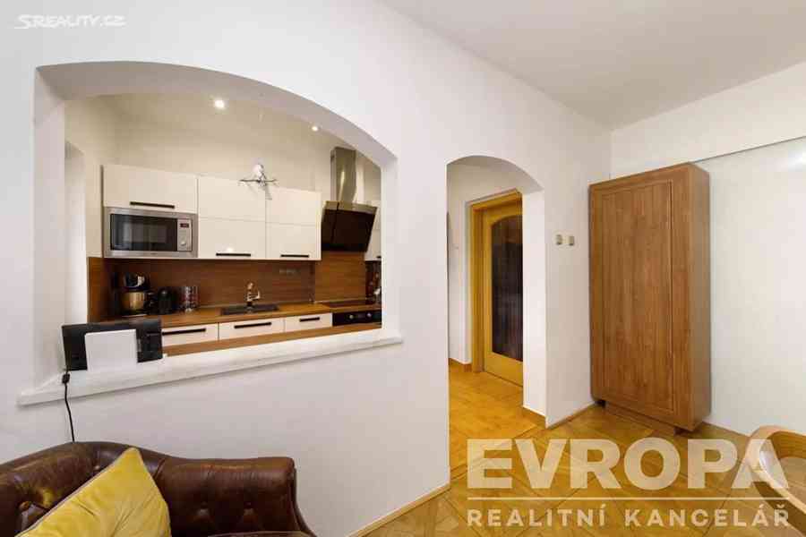 Prodej rodinného domu 198 m², pozemek 278 m² - foto 19
