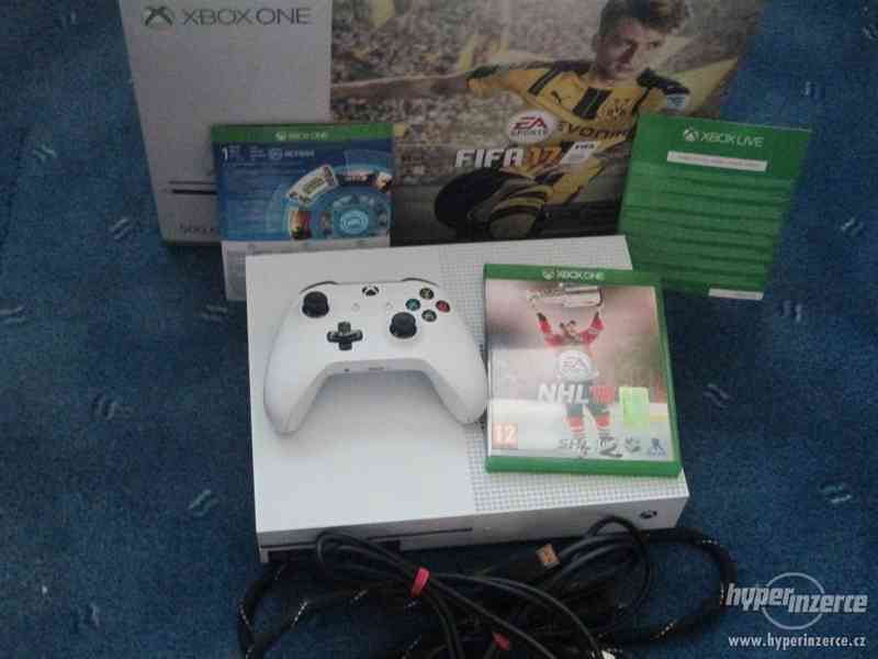 Xbox one+Ovladač+Kabeláž+FIFA17+NHL16 - foto 1