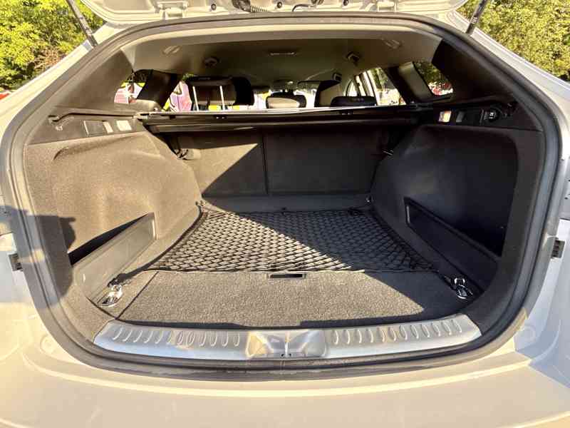 Hyundai i40 Kombi 1.7 CRDi 100 kW, 1. majitel, 27 800 km - foto 17