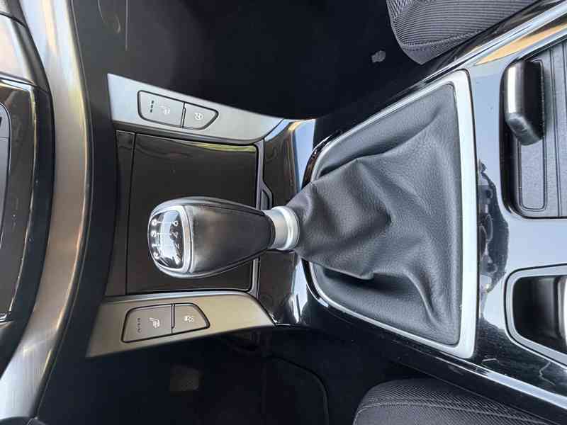 Hyundai i40 Kombi 1.7 CRDi 100 kW, 1. majitel, 27 800 km - foto 13
