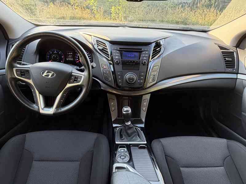 Hyundai i40 Kombi 1.7 CRDi 100 kW, 1. majitel, 27 800 km - foto 11